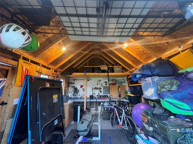 102 9th Street, Belgrade, MT 59714