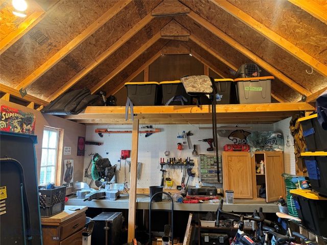 102 9th Street, Belgrade, MT 59714