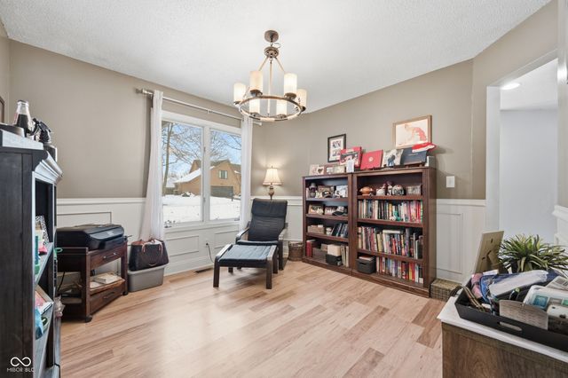 4801 N Camelot Drive, Muncie, IN 47304