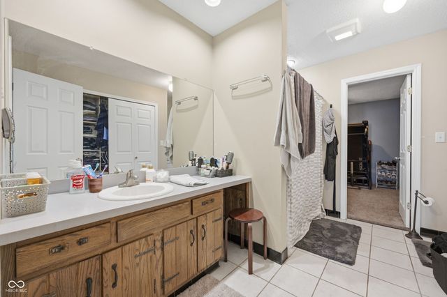 4801 N Camelot Drive, Muncie, IN 47304