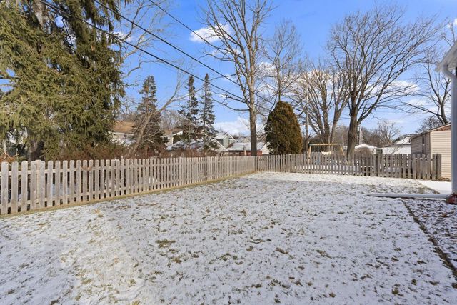 8140 Stickney AVENUE, Wauwatosa, WI 53213