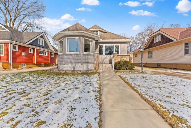 8140 Stickney AVENUE, Wauwatosa, WI 53213