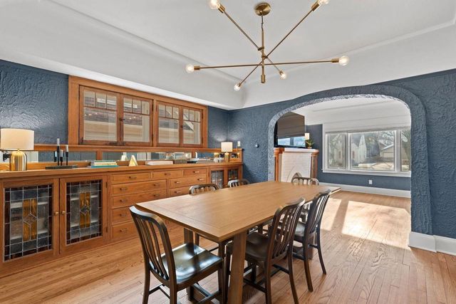 8140 Stickney AVENUE, Wauwatosa, WI 53213