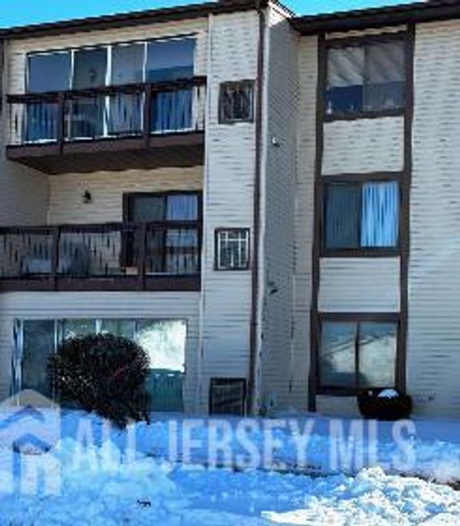 278 Crosse Drive 1C, Monroe, NJ 08831