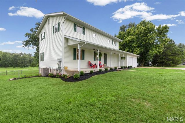2404 Stoney Brook Drive, O'fallon, MO 63368