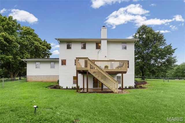 2404 Stoney Brook Drive, O'fallon, MO 63368