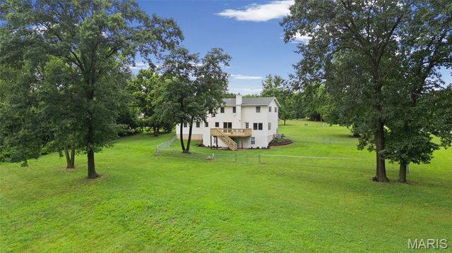 2404 Stoney Brook Drive, O'fallon, MO 63368