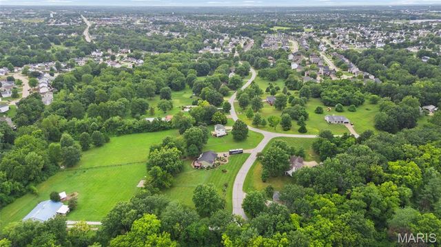 2404 Stoney Brook Drive, O'fallon, MO 63368