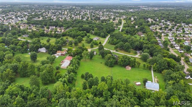 2404 Stoney Brook Drive, O'fallon, MO 63368