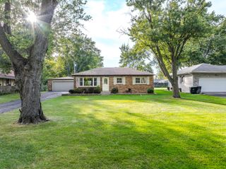 7478 Montana Street, Merrillville, IN 46410
