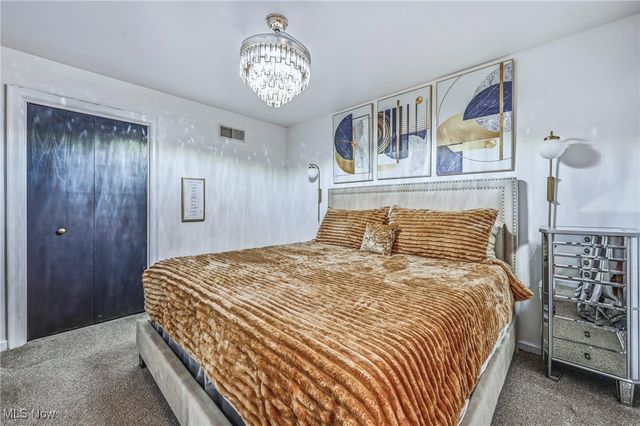 9175 Detwiler Road, Canfield, OH 44406