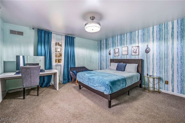 9175 Detwiler Road, Canfield, OH 44406