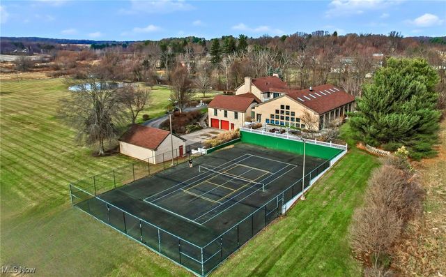 9175 Detwiler Road, Canfield, OH 44406