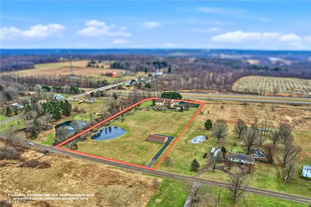 9175 Detwiler Road, Canfield, OH 44406