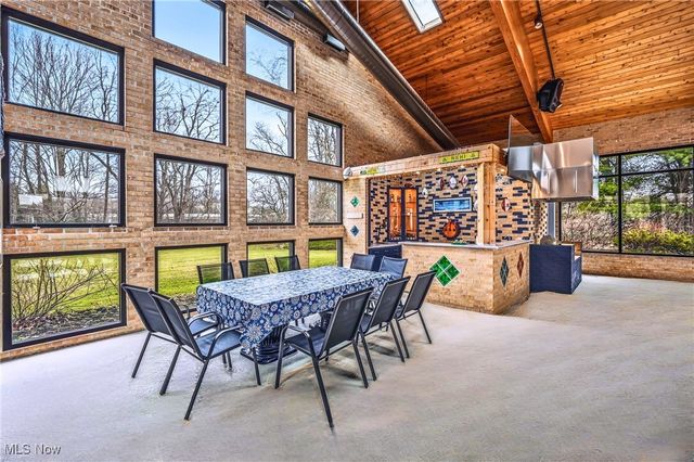 9175 Detwiler Road, Canfield, OH 44406