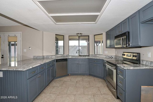 1719 W YUKON Drive, Phoenix, AZ 85027