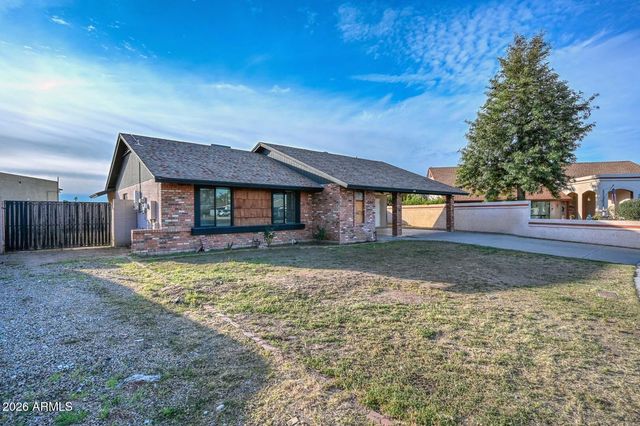 1719 W YUKON Drive, Phoenix, AZ 85027