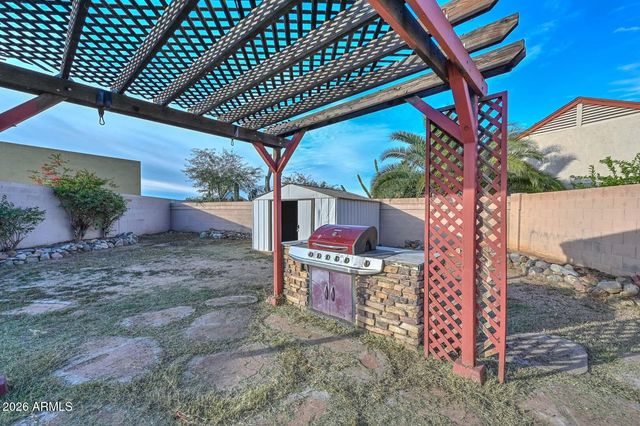 1719 W YUKON Drive, Phoenix, AZ 85027
