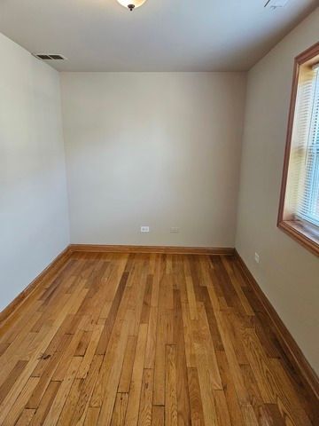 5318 S Kenneth Avenue, Chicago, IL 60632