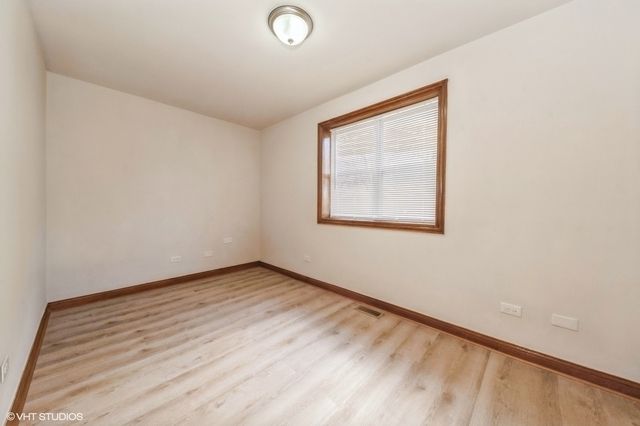 5318 S Kenneth Avenue, Chicago, IL 60632
