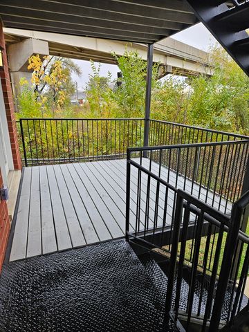 5318 S Kenneth Avenue, Chicago, IL 60632