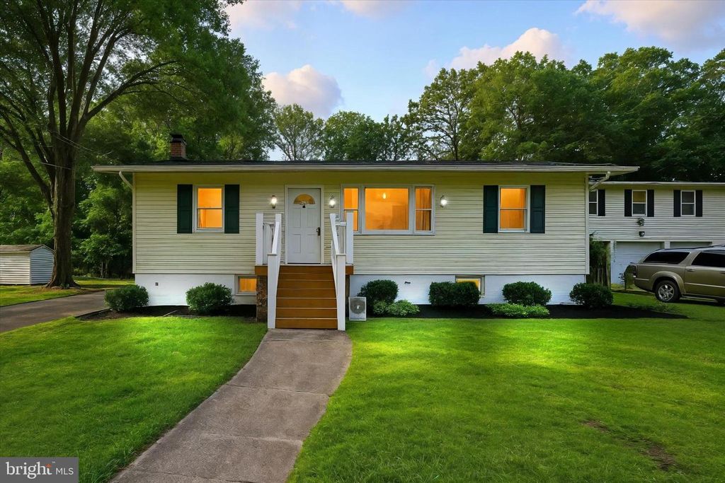 8311 KARL AVE, Baltimore, MD 21237