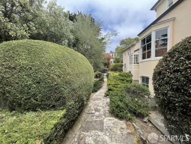 44 Stonecrest Drive, San Francisco, CA 94132