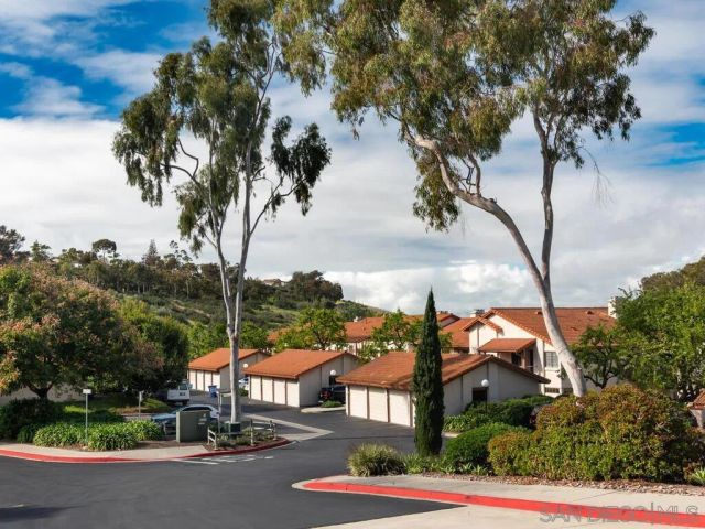 2822 Winthrop Ave, Carlsbad, CA 92010