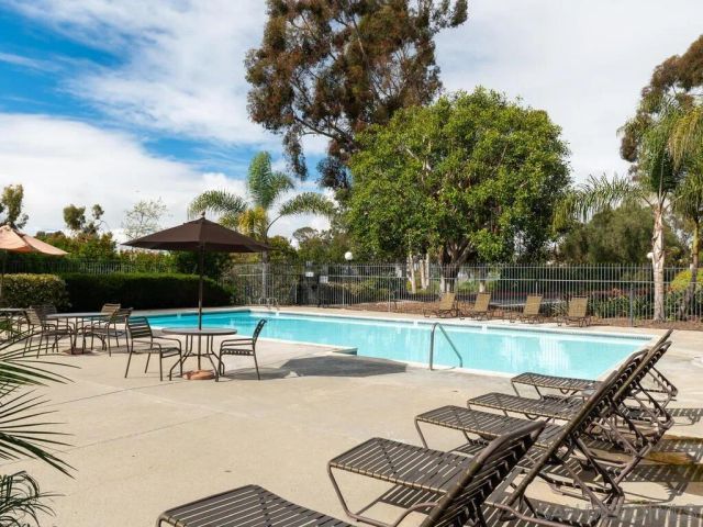 2822 Winthrop Ave, Carlsbad, CA 92010