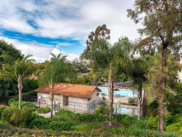 2822 Winthrop Ave, Carlsbad, CA 92010