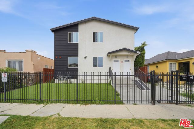 851 E 76th Place, Los Angeles, CA 90001