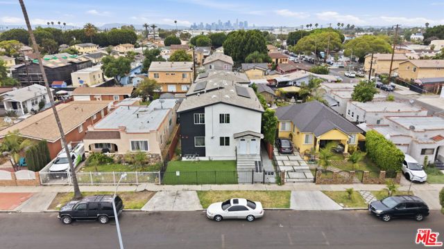 851 E 76th Place, Los Angeles, CA 90001