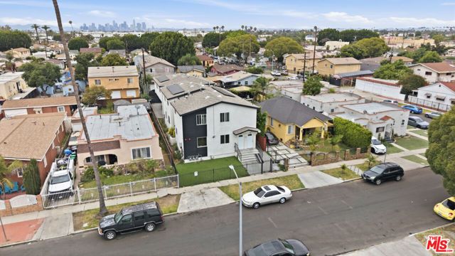851 E 76th Place, Los Angeles, CA 90001