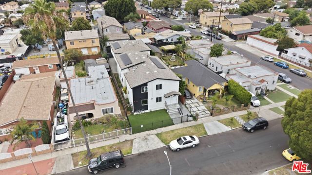 851 E 76th Place, Los Angeles, CA 90001