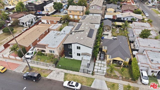 851 E 76th Place, Los Angeles, CA 90001