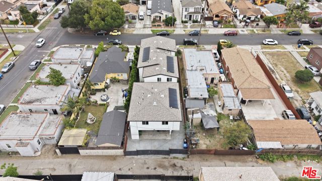 851 E 76th Place, Los Angeles, CA 90001