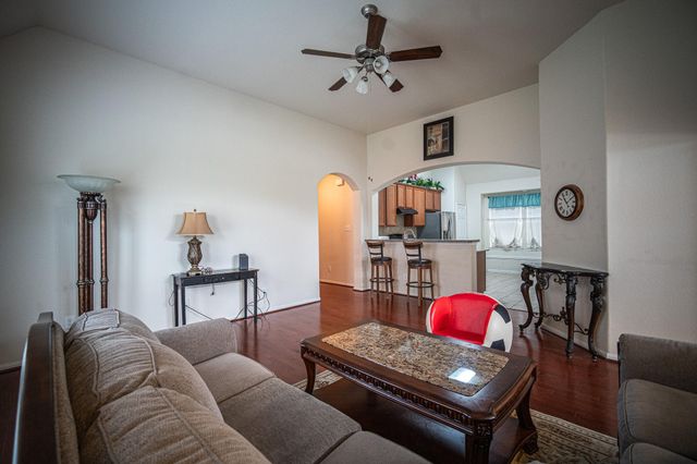 4138 Falvel Shadow Creek Drive, Spring, TX 77388