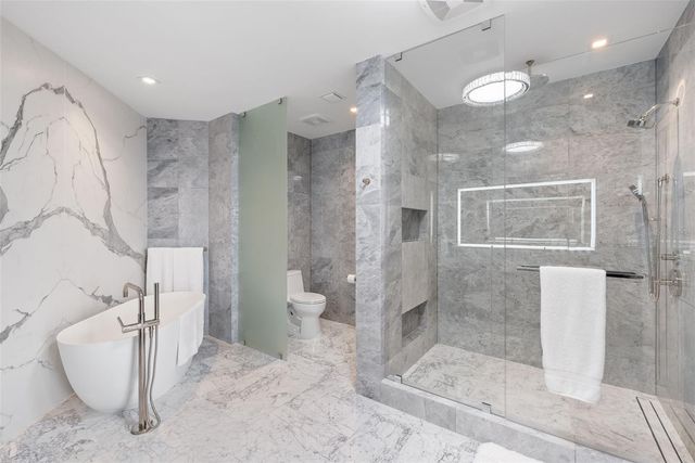 3101 BAYSHORE BOULEVARD 2004, Tampa, FL 33629