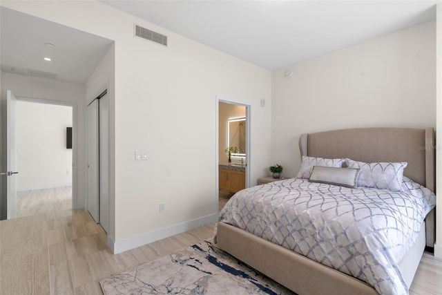 3101 BAYSHORE BOULEVARD 2004, Tampa, FL 33629