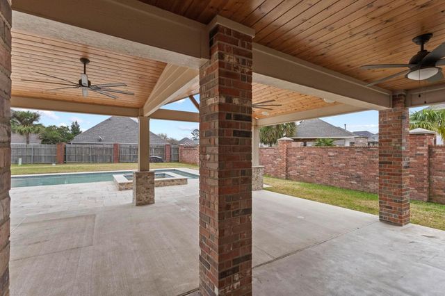 6305 Meadow Mist, Orange, TX 77632