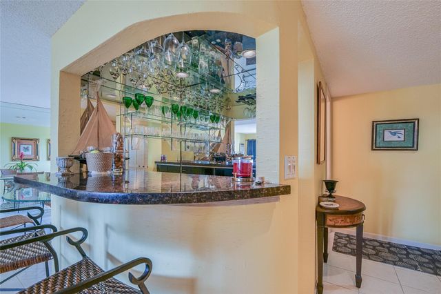 3930 Inverrary Blvd 608 D, Lauderhill, FL 33319