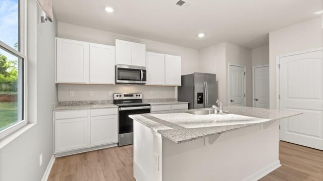 357 Creekview Way, Dallas, GA 30132