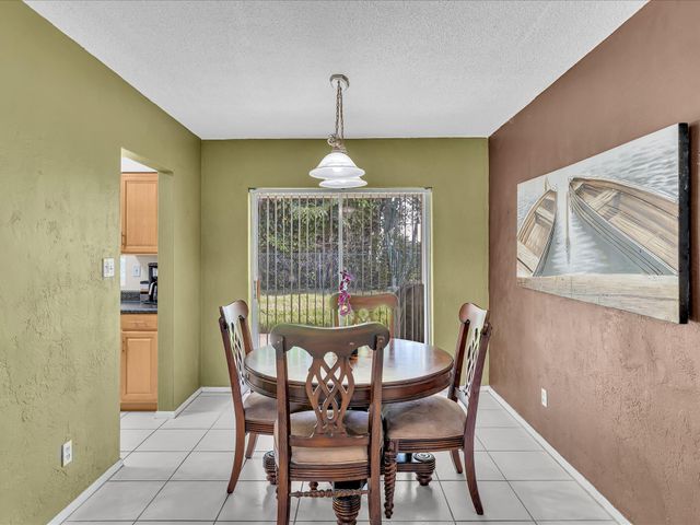 9603 NW 73rd Street, Tamarac, FL 33321