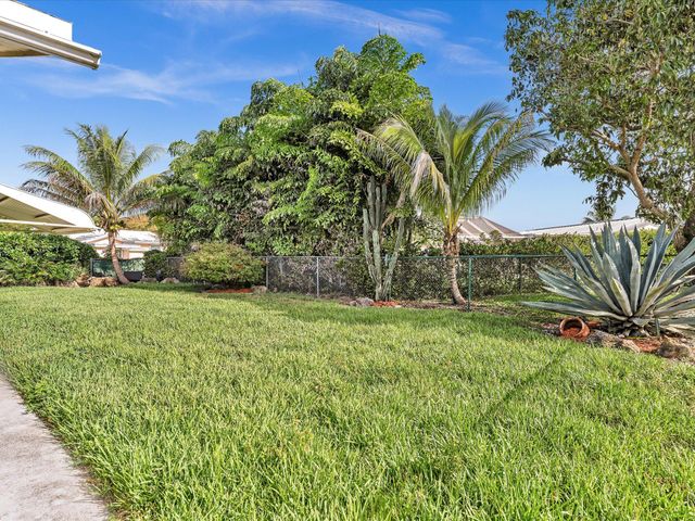 9603 NW 73rd Street, Tamarac, FL 33321