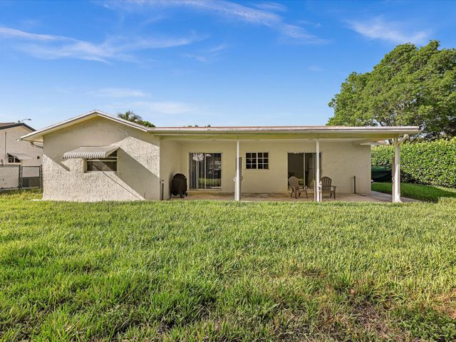 9603 NW 73rd Street, Tamarac, FL 33321
