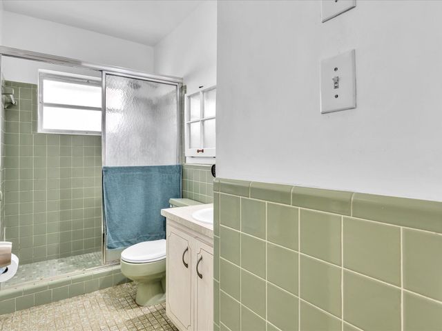 9603 NW 73rd Street, Tamarac, FL 33321