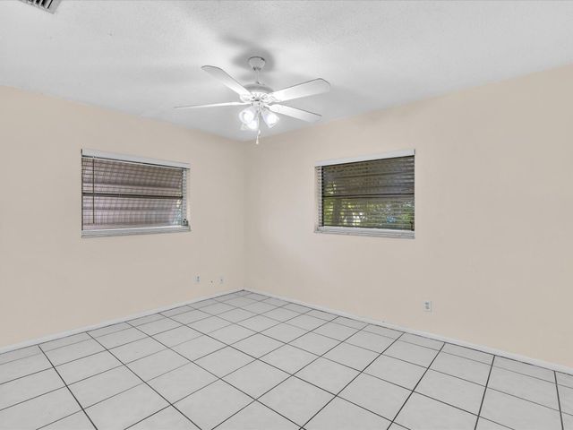 9603 NW 73rd Street, Tamarac, FL 33321