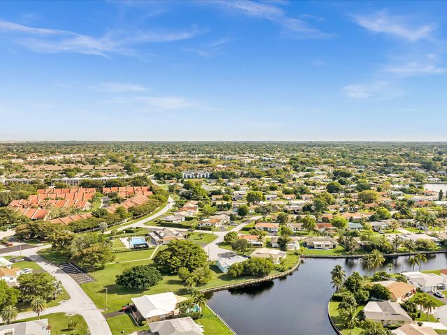 9603 NW 73rd Street, Tamarac, FL 33321