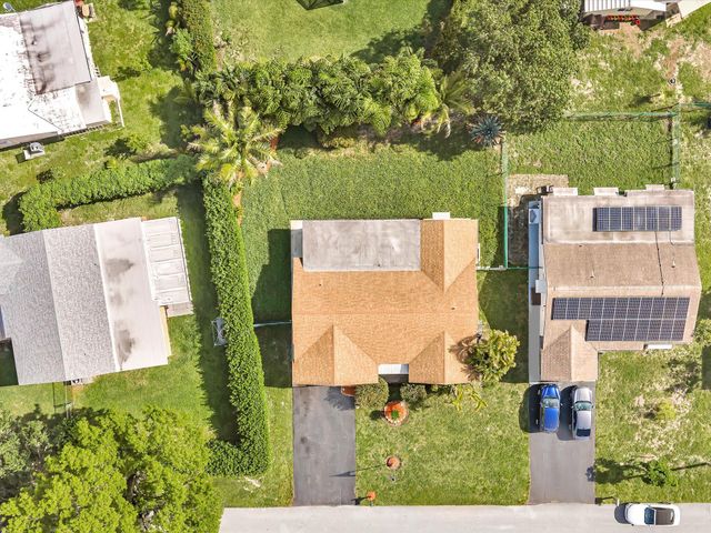 9603 NW 73rd Street, Tamarac, FL 33321