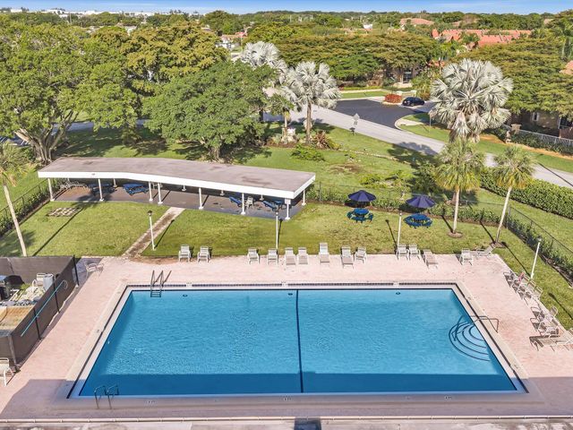 9603 NW 73rd Street, Tamarac, FL 33321